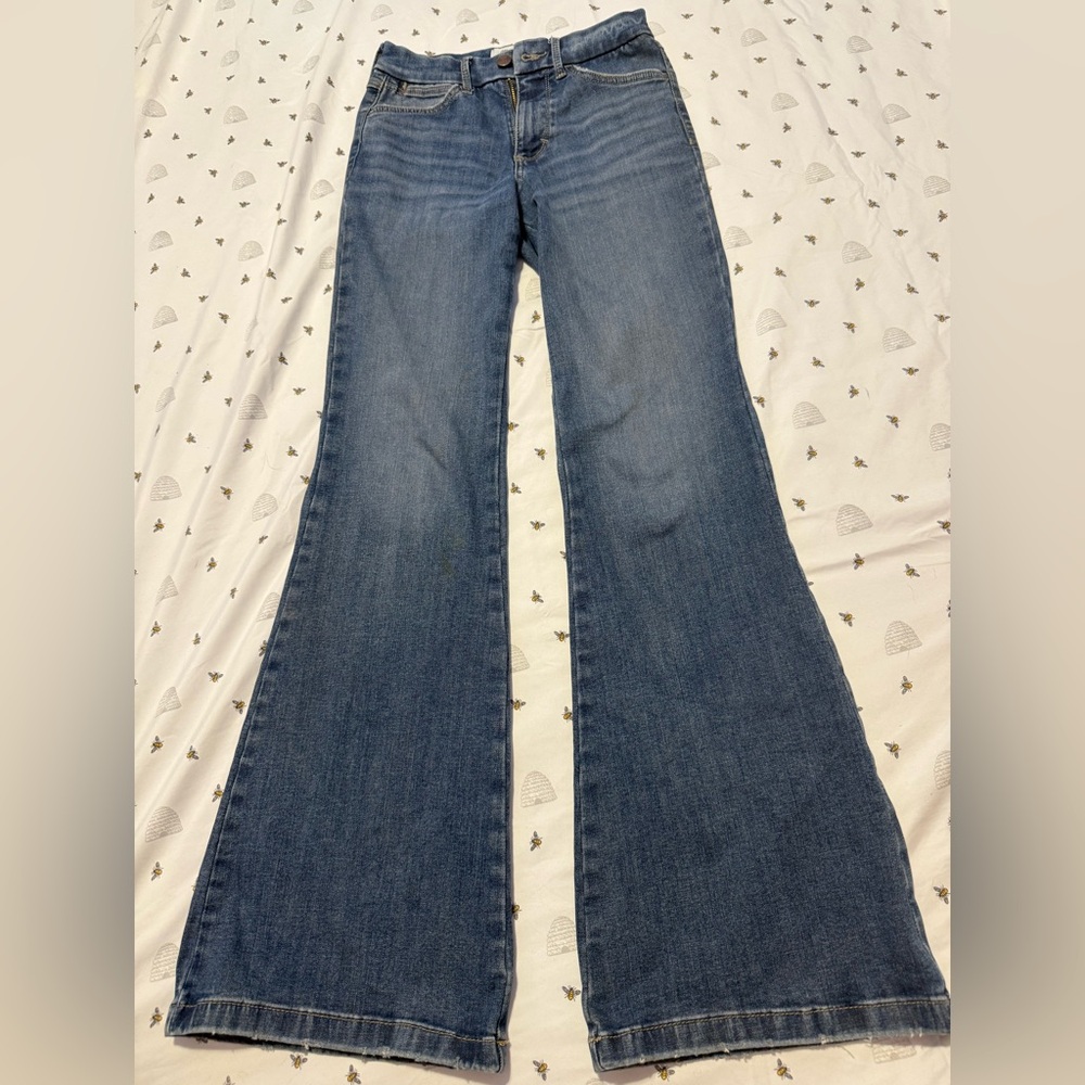Wrangler Women's Flare Jeans in Classic Blue